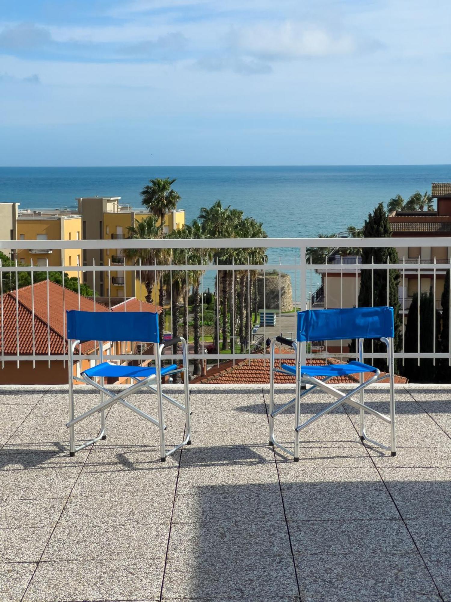 Casa Carlotta Apartment San Bartolomeo Al Mare Ngoại thất bức ảnh